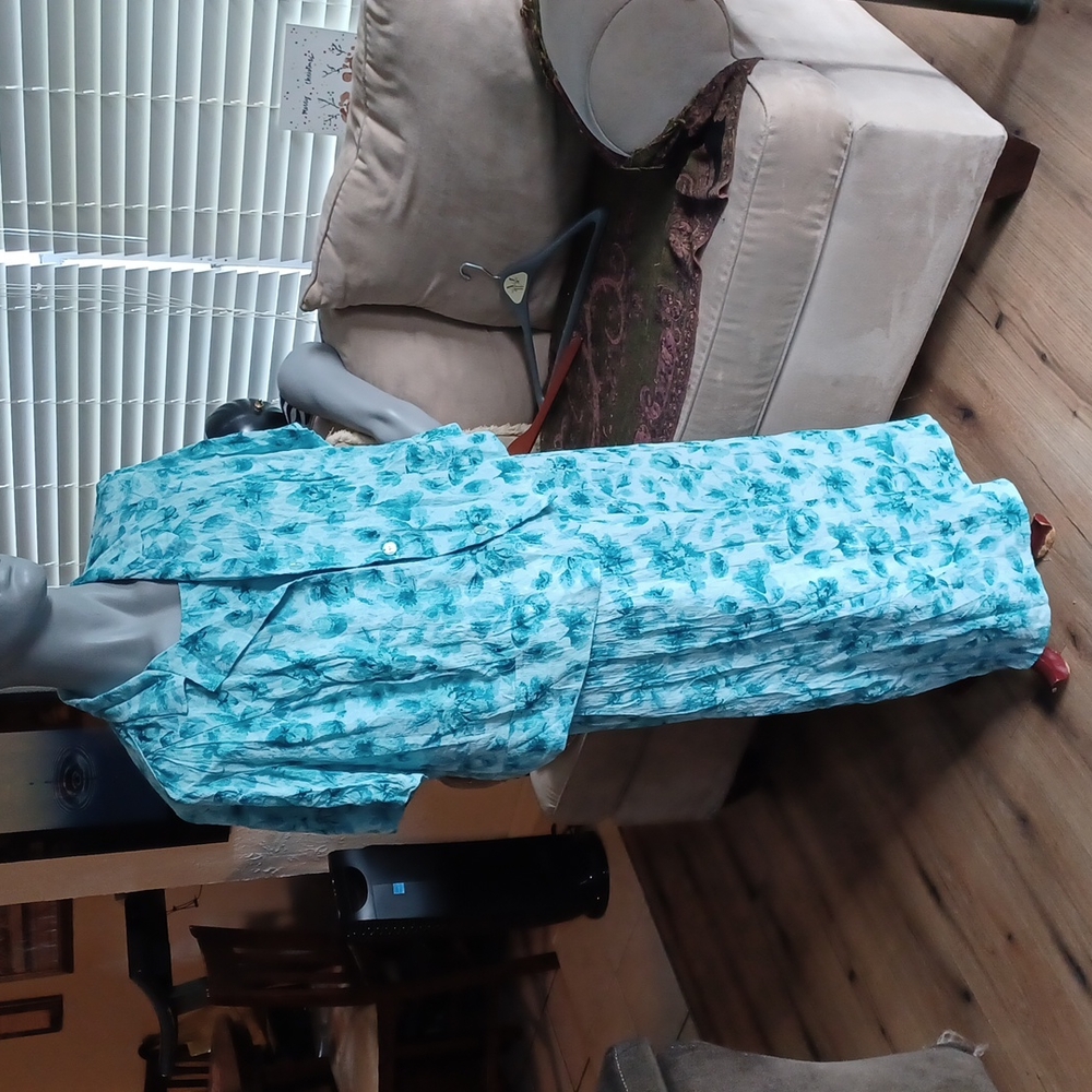 DRESS WITH OVERCOAT